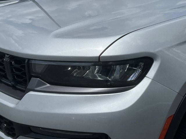 New 2026 Jeep Grand Cherokee Limited AWD/4WD image 9