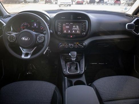Used 2021 Kia Soul S image 20