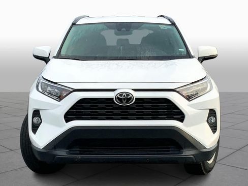 Used 2021 Toyota RAV4 XLE FWD image 4