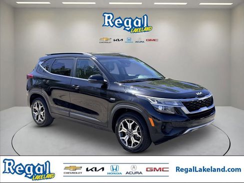 Certified 2022 Kia Seltos EX image 1