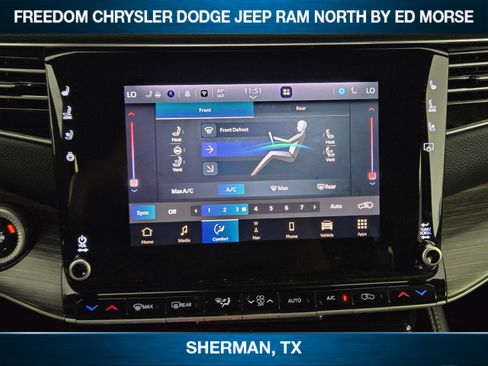 Used 2024 Jeep Wagoneer L Series II w/ Flexible Seating Group AWD/4WD image 13
