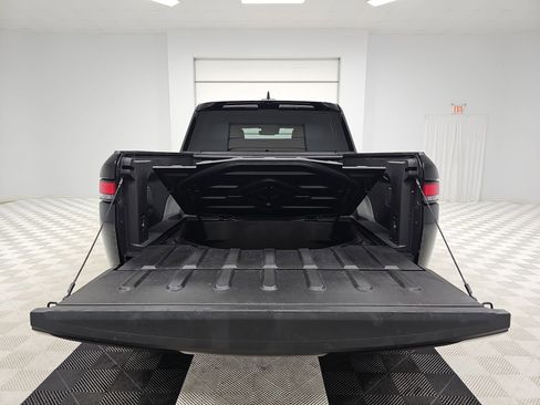 Used 2025 Rivian R1T Adventure image 15