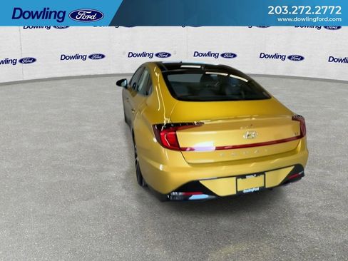 Used 2020 Hyundai Sonata SEL Plus w/ Tech Package image 2