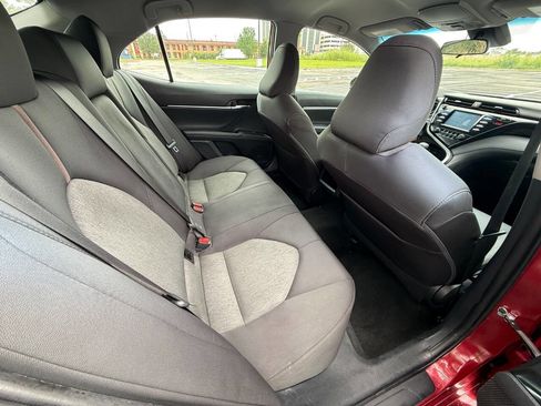 Used 2019 Toyota Camry LE FWD image 35