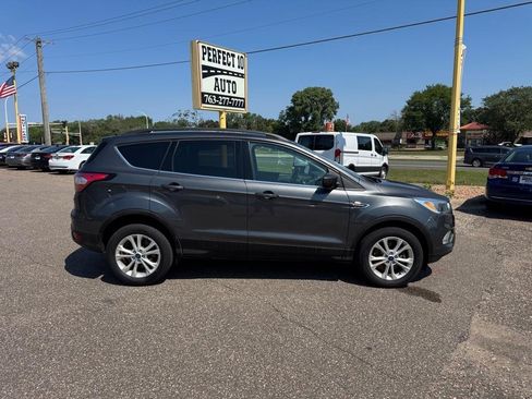 Used 2018 Ford Escape SE AWD/4WD image 3