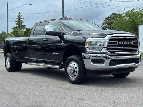 Used 2023 RAM 3500 Laramie w/ Chrome Bumper Package AWD/4WD image 3