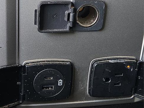 Used 2021 Ford F250 Lariat w/ Lariat Ultimate Package AWD/4WD image 17