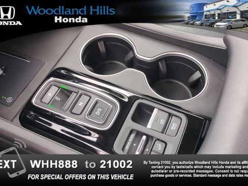 Used 2025 Honda Pilot Elite image 17