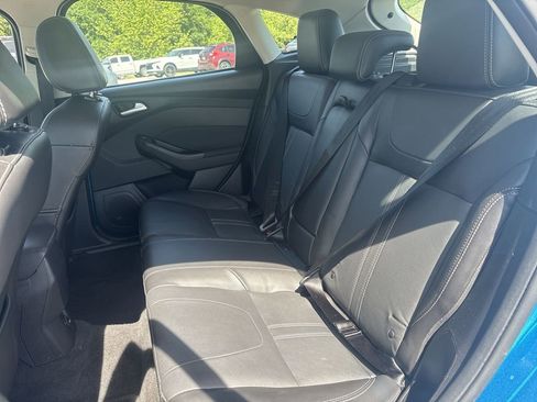 Used 2014 Ford Focus Titanium FWD image 23