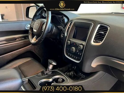 Used 2020 Dodge Durango SXT image 28