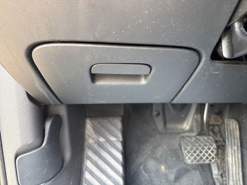 Used 2018 Audi Q3 2.0T Premium image 35