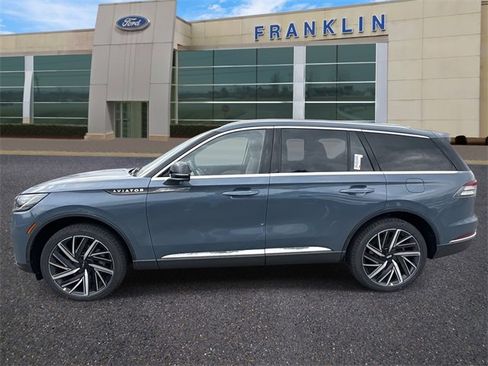 New 2026 Lincoln Aviator Reserve image 4