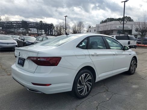 Used 2021 Volkswagen Jetta SEL Premium image 4