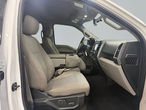 Used 2018 Ford F150 XLT w/ Equipment Group 302A Luxury AWD/4WD image 13