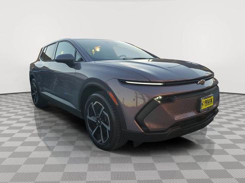 New 2026 Chevrolet Equinox EV LT image 2
