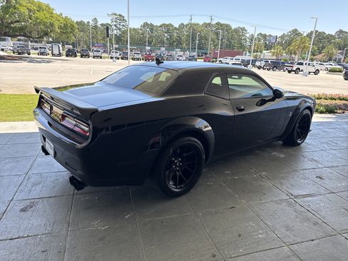 Used 2023 Dodge Challenger R/T Scat Pack RWD image 10