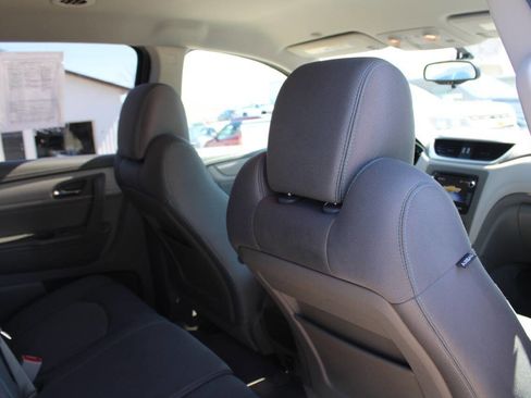 Used 2015 Chevrolet Traverse LS FWD image 10