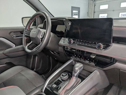 Used 2023 Chevrolet Colorado Z71 w/ Z71 Convenience Package 2 AWD/4WD image 45