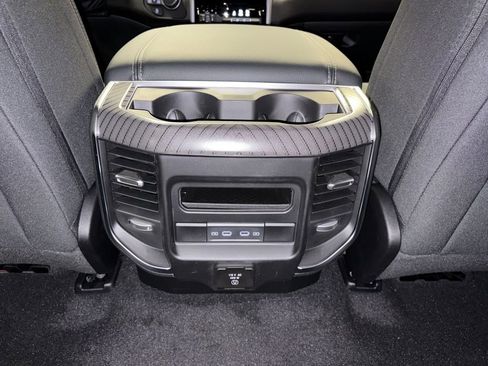 New 2026 RAM 1500 4x4 Crew Cab image 37