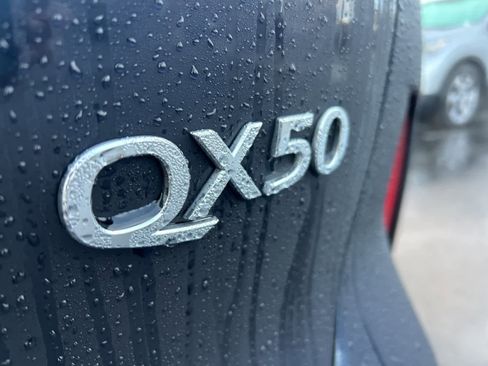 Used 2023 INFINITI QX50 Luxe image 16