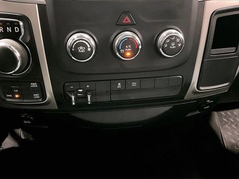 Used 2017 RAM 1500 Outdoorsman image 17