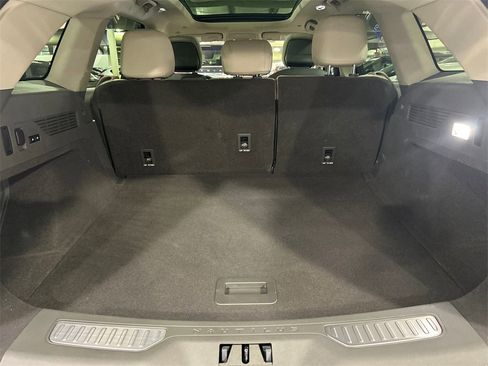 Used 2025 Lincoln Nautilus Reserve image 27