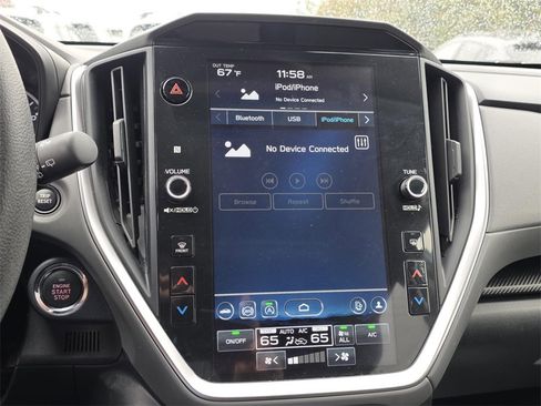 Used 2024 Subaru Crosstrek 2.0i Premium image 17