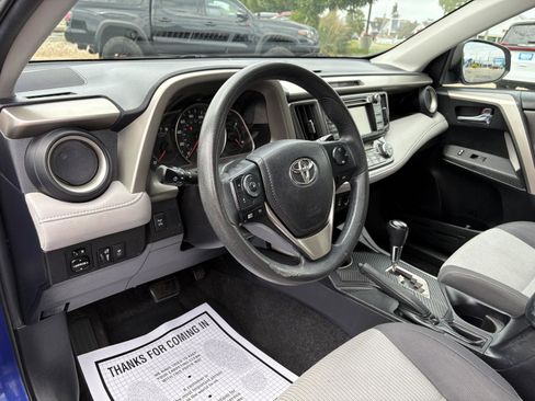 Used 2015 Toyota RAV4 XLE AWD/4WD image 9