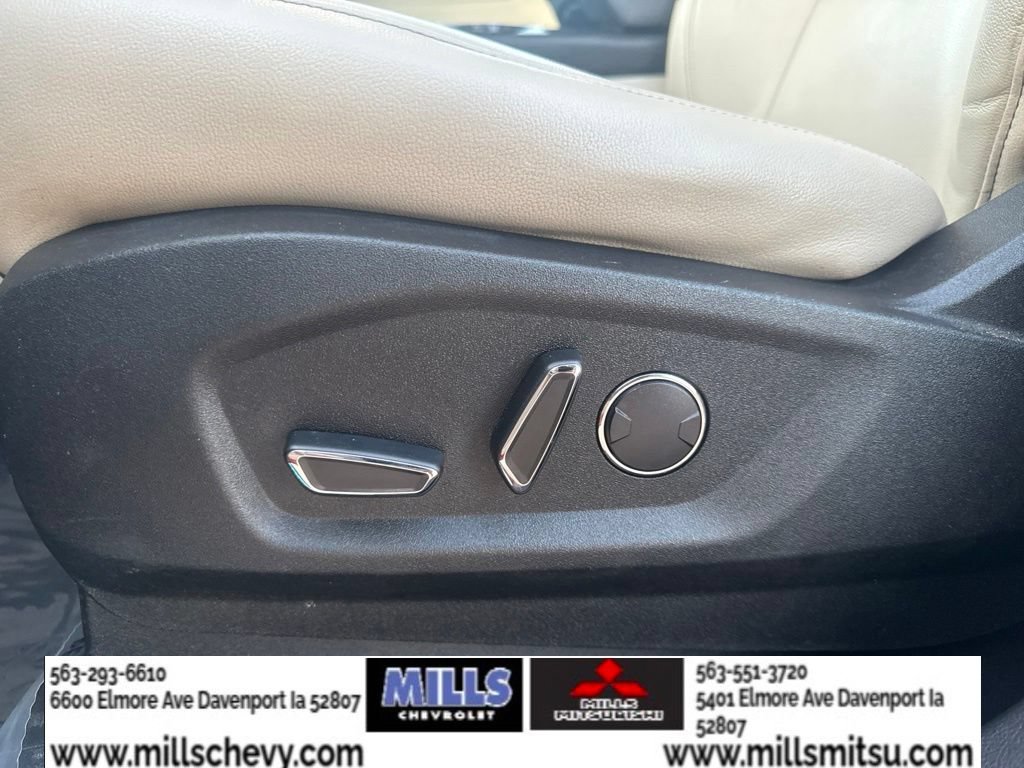 Used 2018 Ford Edge Titanium w/ Technology Package AWD/4WD image 11