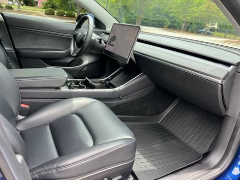 Used 2019 Tesla Model 3 Standard Range Plus RWD image 23
