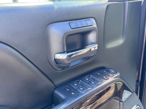 Used 2015 GMC Sierra 3500 Denali image 8