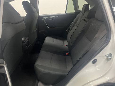 Used 2024 Toyota RAV4 XLE FWD image 27