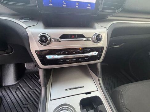 Certified 2022 Ford Explorer XLT AWD/4WD image 22