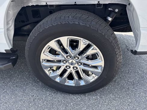 Used 2024 Ford F150 Lariat w/ Equipment Group 502A High AWD/4WD image 18
