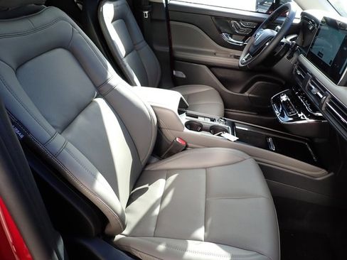 New 2026 Lincoln Corsair Premiere AWD/4WD image 18