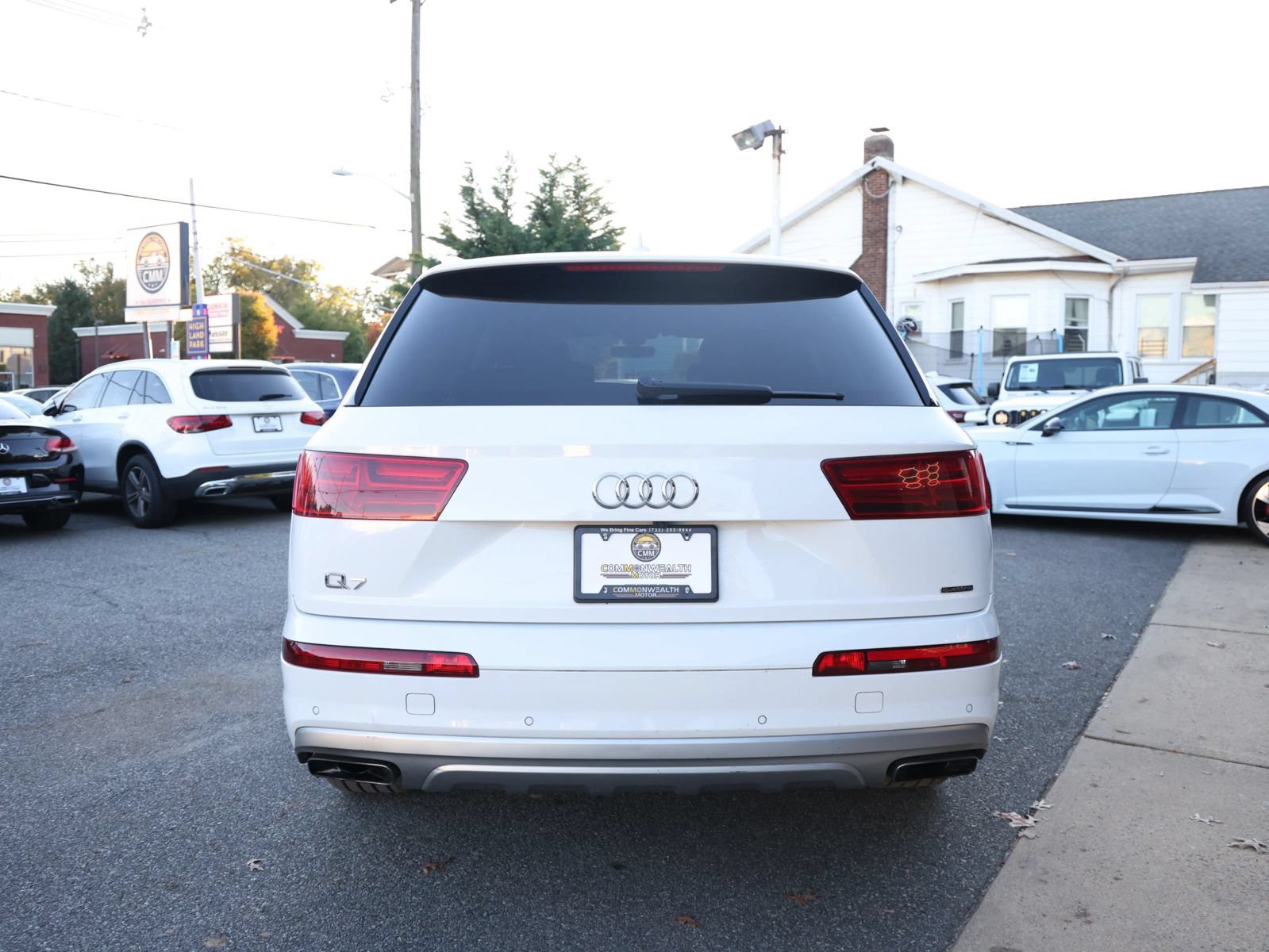 Used 2019 Audi Q7 3.0T Premium w/ Cold Weather Package AWD/4WD image 7