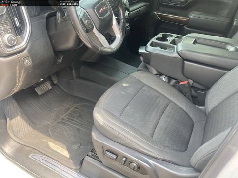 Used 2022 GMC Sierra 2500 SLE w/ SLE Value Package; AWD/4WD image 18