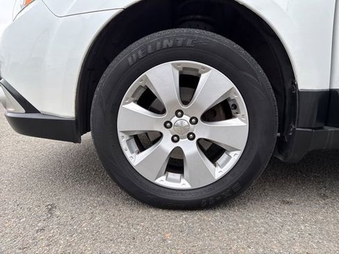 Used 2011 Subaru Outback 2.5i Limited w/ PWR Moonroof Pkg image 19