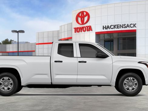 New 2026 Toyota Tundra SR image 12
