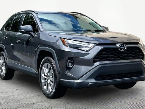 Used 2023 Toyota RAV4 XLE Premium FWD image 3
