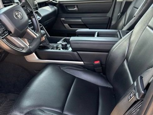 Used 2022 Toyota Tundra SR5 RWD image 7