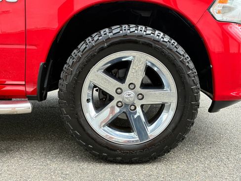 Used 2018 RAM 1500 Express AWD/4WD image 31