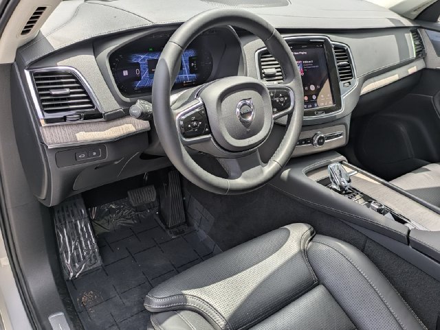 Certified 2024 Volvo XC90 T8 Ultimate AWD/4WD image 12