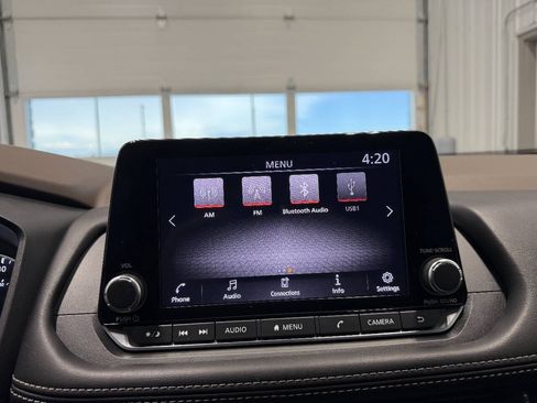 Used 2022 Nissan Rogue S AWD/4WD image 22