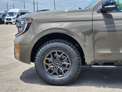 New 2027 Ford Expedition Tremor w/ Driver's Package AWD/4WD image 7