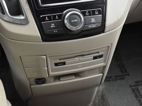 Used 2017 Honda Odyssey SE image 20