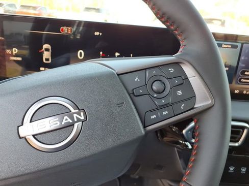 New 2026 Nissan Sentra SR FWD image 10