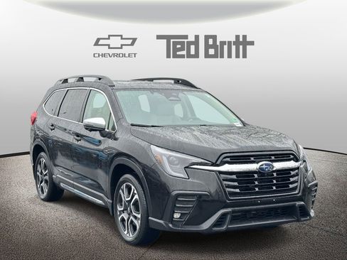 Used 2023 Subaru Ascent Limited w/ Technology Package image 3