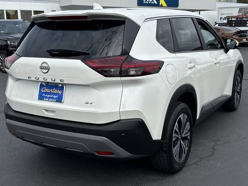 Used 2023 Nissan Rogue SV FWD image 10
