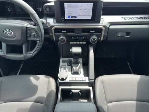 Certified 2024 Toyota Tacoma SR5 AWD/4WD image 12